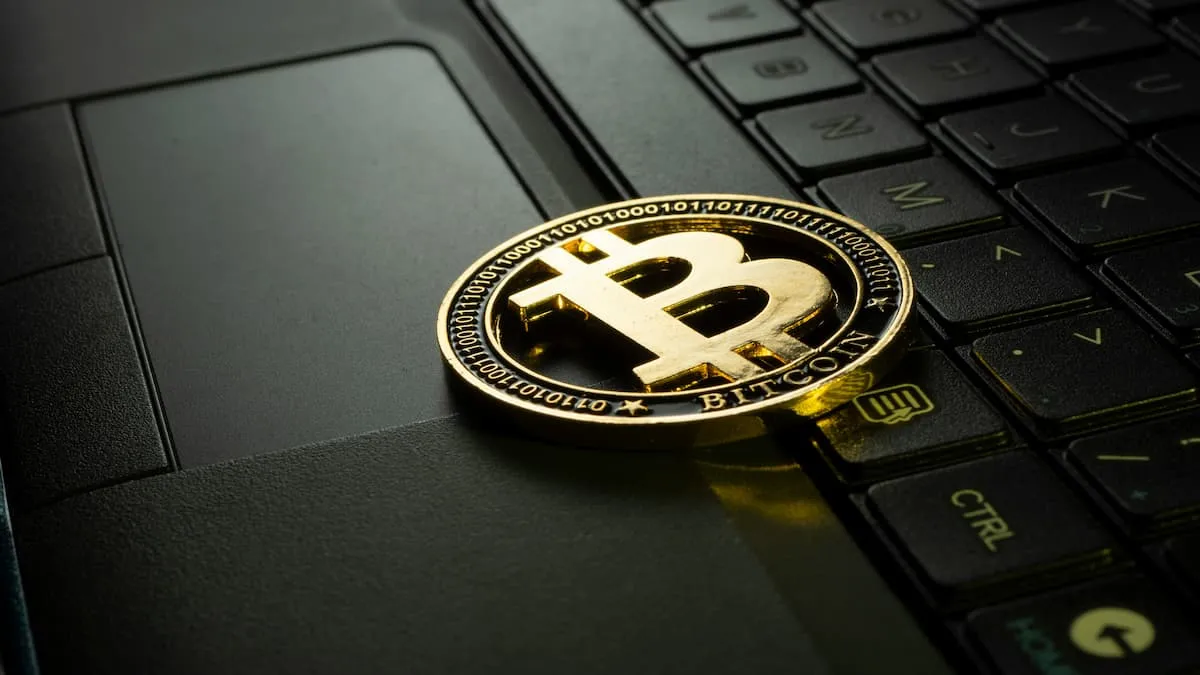 Saylor's Strategy-Linked Bitcoin Wallet Executes 1,030 BTC Transfer After $105M Bitcoin Sale