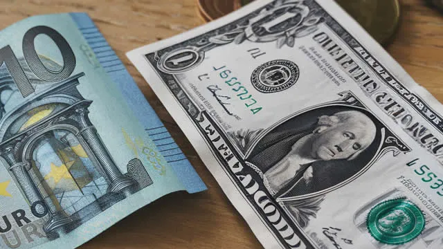 EUR/USD Price Forecast: Trades near crucial level of 1.1550