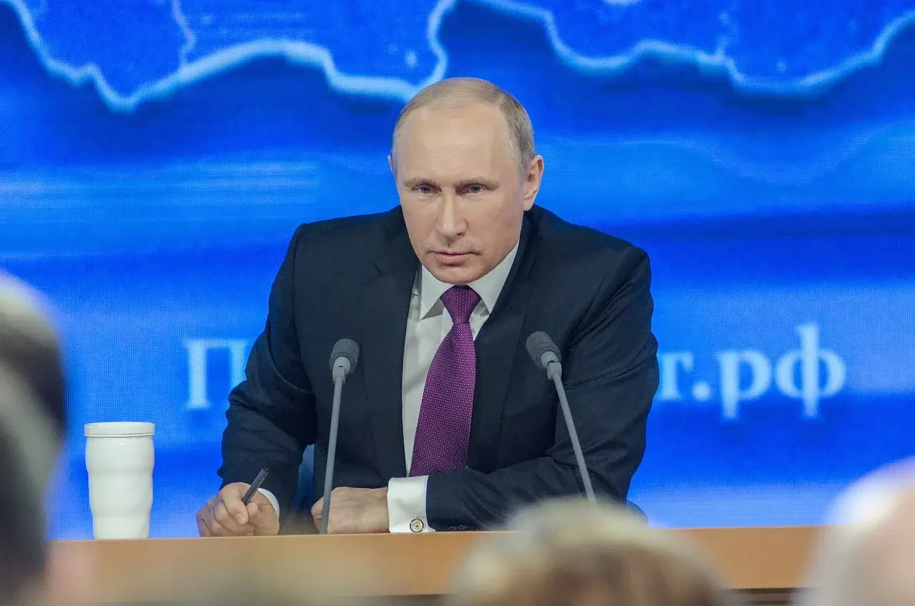 Putin Signs Russia's Crypto Law, Legalizing BTC and ETH Trading