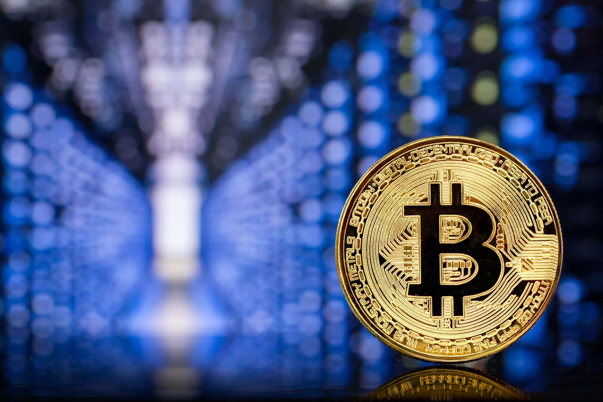 Bitcoin Miners MARA Holdings and CleanSpark Face Revenue Plunge Amid Industry Transformation